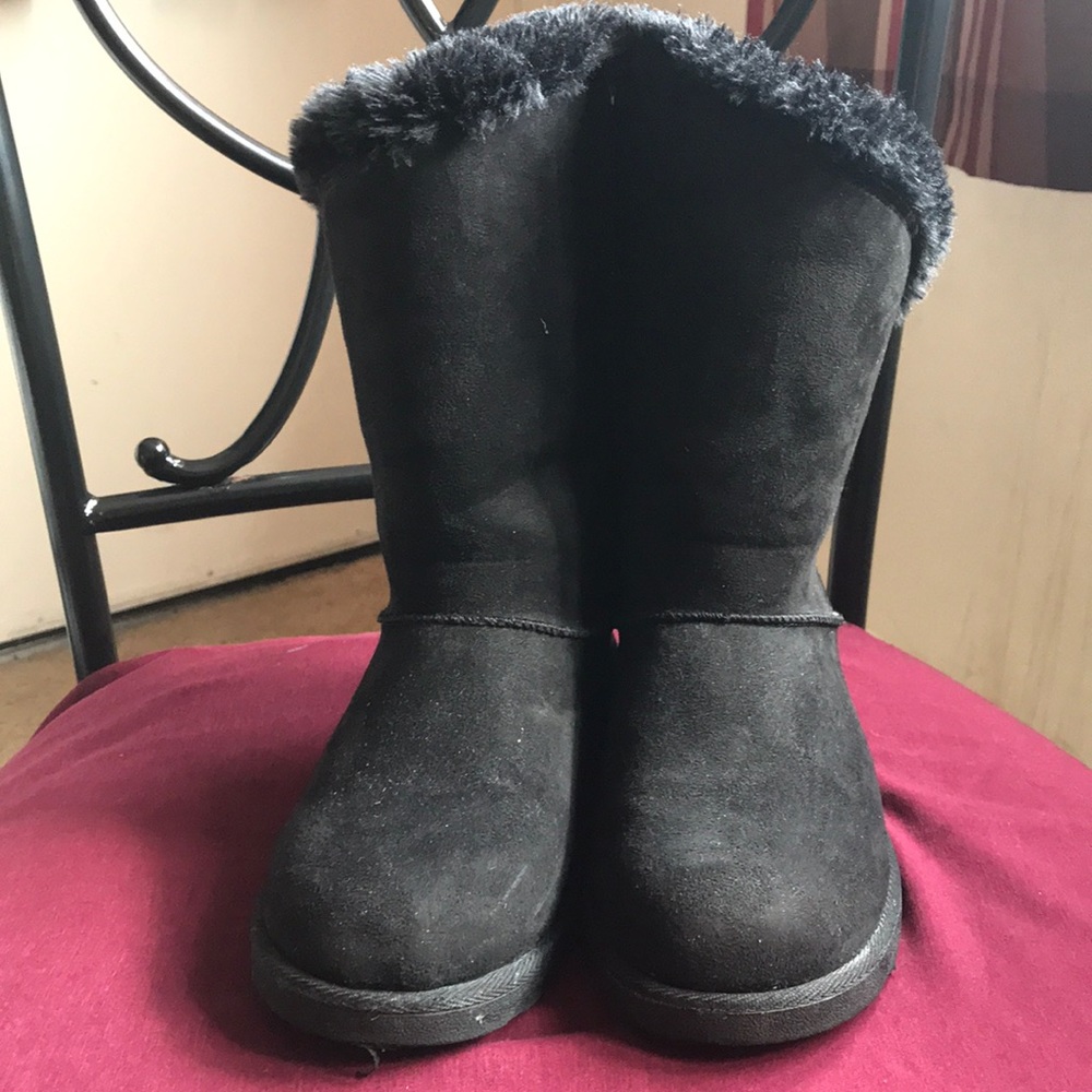 Black s/o boots